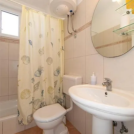 In With Air Conditioning, Wifi, Washing Machine 202-1 Appartement *